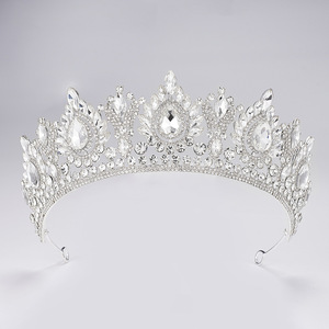 Couronne de mariée vintage dorée, <span class=keywords><strong>diadème</strong></span> de luxe en alliage pour <span class=keywords><strong>coiffure</strong></span> de <span class=keywords><strong>mariage</strong></span>, rehausse le tempérament, crée une ambiance romantique de <span class=keywords><strong>mariage</strong></span> - Product Image 3