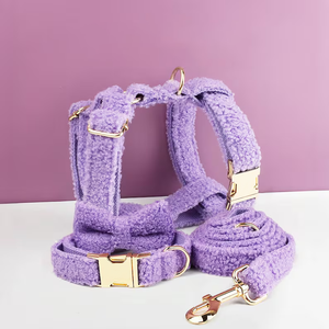 Expédition rapide réglable doux rose Teddy polaire chien harnais ensemble collier et laisse en silicone personnalisés avec décoration de rivet - Product Image 6