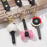 Llaveros de Plástico Creativos y Lindos para Adolescentes, Colgantes Modernos y Geniales para Bolsos, Mochilas y Coches - Accesorios Pequeños Disponibles