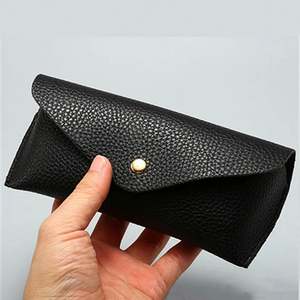 Estuche para Gafas de Sol Personalizado con Logotipo, Diseño Moderno, Material Suave con Textura Granulada, Anti-estrés, PU - Product Image 3