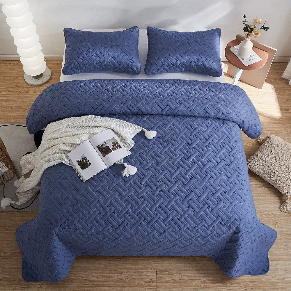 High Quality Bedspread Quilted Close Skin Soft Thin Printing Quilt Bedspreads Quilt Bedding Set