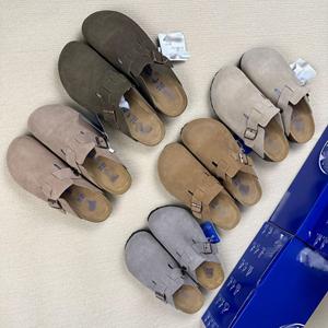 Sandali Mules Regolabili da <span class=keywords><strong>Donna</strong></span> Bostones Personalizzati con Fibbia, Supporto per Arco in <span class=keywords><strong>Sughero</strong></span>, Zoccoli Birken in Camoscio, Pantofole per Donne - Product Image 1
