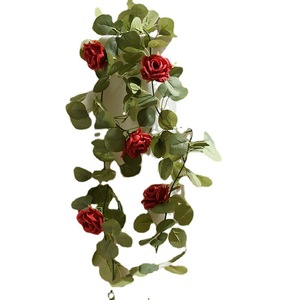 พวงมาลัยดอกไม้ทำจากผ้าไหมเทียมแขวนเถาวัลย์ดอกไม้ทำจากยูคาลิปตัสขนาด170ซม. ดอกกุหลาบเถาวัลย์ปลอมสำหรับตกแต่งบ้านและงานแต่งงาน - Product Image 3