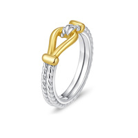 Bague Croix Bicolore en Acier Inoxydable pour Femme, Collection Automne Hiver 2025, Bande Texturée Tressée, Plaqué Or PVD, Bague de Luxe, Idée Cadeau