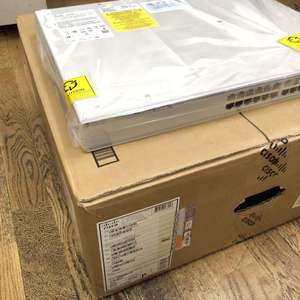 C9200-24P-A 9200 24 puertos PoE+ 4 X 1G Network C9200-24P-A sellado de fábrica en venta - Product Image 3