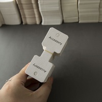 Étiquettes de bijoux en papier cuivré pliées avec logo de marque d'usine, personnalisables en forme et en taille, étiquettes de collier découpées à la forme et suspendues