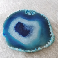 Pierres de guérison de haute qualité 2021, cristaux naturels, décoration artisanale, flocons d'agate colorés