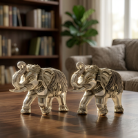 Élégante Figurine d'Éléphant Traditionnelle Vastu en Métal 3D, Tronc Ascendant, Plaqué Or 24 carats, Finition Antique Moderne Faite à la Main, Mariage Diwali