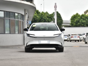 Nuova Toyota BZ5 EV Berlina 2026 (Modello 2025) - Autonomia 550km/630km - Veicolo Nuovo di Zecca - Product Image 2