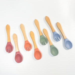 Ensemble de cuillères pour bébé en bois écologiques sans BPA, pointe en silicone de qualité alimentaire, couverts pour tout-petits, ustensiles pour repas des enfants, vaisselle pour nourrissons - Product Image 1