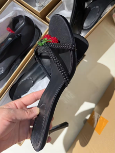 Chaussures de créateur pour femmes, talons, sandales de style nouveau, chaussures pour femmes, vente en gros, sandales à talons cerise, pantoufles en stock - Product Image 4