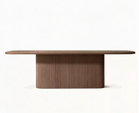 Table à manger en bois de chêne clair de luxe nordique avec base côtelée, table de cuisine contemporaine Wabi-Sabi, base à colonnes cannelées