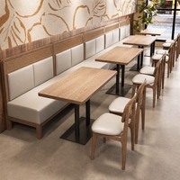 Table de restaurant, surface en bois massif, base en colonne noire avec plaque de base plate pour café, hôtel, hall et réfectoire