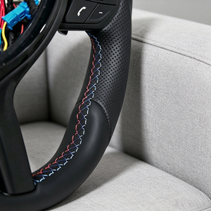 Volant en cuir M Sport pour <span class=keywords><strong>BMW</strong></span> F30 E90 M3 M5 F10 F20 E60 F31 F11 F36 F32 E92 E46 avec palettes de changement de vitesse chauffantes – Vente en gros - Product Image 4