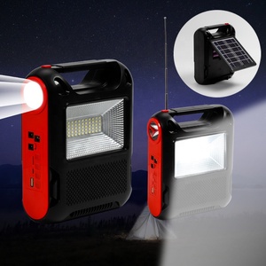 Bombilla de luz flash LED de <span class=keywords><strong>carga</strong></span> <span class=keywords><strong>solar</strong></span> Radio FM 18650 batería para acampar al aire libre luz Altavoz <span class=keywords><strong>solar</strong></span> Bluetooth inalámbrico al aire libre - Product Image 2