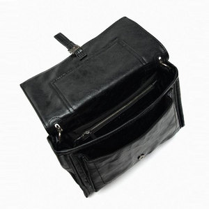 Colección de otoño 2024, bolso de hombro tipo bandolera de estilo Rock pequeño con efecto Creak negro de inspiración americana europea para mujer - Product Image 5