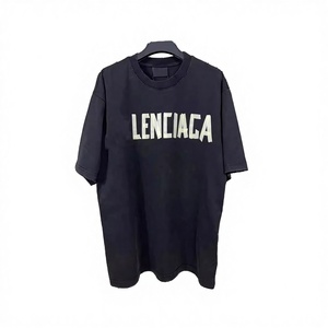 T-shirt <span class=keywords><strong>a</strong></span> maniche corte unisex Paris di alta qualità, nuova collezione Primavera 26, con stampa <span class=keywords><strong>a</strong></span> lettere <span class=keywords><strong>B</strong></span> Family e ricamo, vestibilità regular - Product Image 3