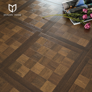 Plancher <span class=keywords><strong>stratifié</strong></span> à motif <span class=keywords><strong>parquet</strong></span> gris <span class=keywords><strong>foncé</strong></span>, classe AC4 |   <span class=keywords><strong>Parquet</strong></span> anti-rayures à effet bois pour villa/hôtel - Product Image 4