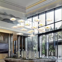 Lustre personnalisé en acrylique feuille de lotus de conception de luxe Luminaire suspendu à LED Projet de décoration pour hôtel et escaliers