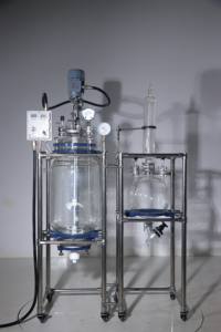 Reactor de cristalización de laboratorio con equipo de calefacción y enfriador - Product Image 2