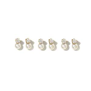 Pendientes de Moda con Perlas y Cristales Incrustados en Acero Inoxidable 316L con Baño de Oro PVD para Mujeres y Niñas - Product Image 1
