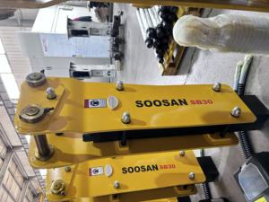 Para SOOSAN Sb30 Top Tipo Hidráulico Breakers Venda Quente para 5 Toneladas Escavadeira Preço De Fábrica - Product Image 6