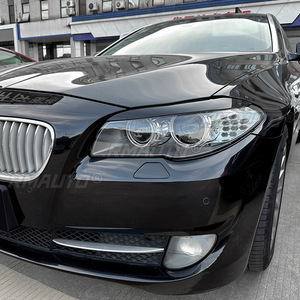 สติ๊กเกอร์ติดคิ้วไฟหน้ารถยนต์สีดำเงา/ลายคาร์บอน สำหรับ BMW ซีรีส์ 5 รุ่น F10 F11 ปี 2011-2014 - Product Image 4