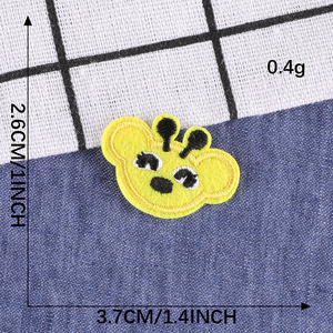 Nuovo Patch Ricamato in Tessuto a Forma di Piccolo Animale (Ciliegia, Ape, Caramella) con Accessori Cartoon e Accessori per Gioielli Super Piccoli - Product Image 6