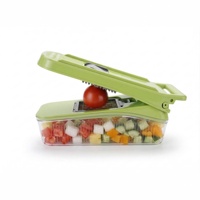 Ensemble d'outils de cuisine multifonctionnels : hachoir manuel pour légumes, mandoline, trancheuse et coupe-dés