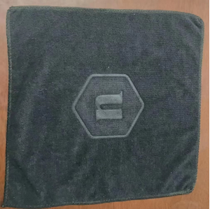 उच्च अवशोषक लिंट मुक्त गहरे रंग माइक्रोफाइबर साफ कपड़े कांच धातु की लकड़ी की सतहों के लिए खरोंच मुक्त पोंछना - Product Image 3