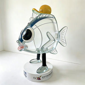 Mascota, Figura Grande de Resina Transparente, Escultura de Cabeza de Pez - Product Image 1