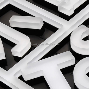 Enseigne Murale Commerciale Extérieure à Trois Faces Lumineuses en Acrylique LED pour Magasin d'Opticiens - Product Image 3