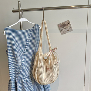 Lazy Style Hollow Straw Woven Tote Bag For Women <b>Large</b> Capacity Beach Vacation Casual Single Shoulder Handbag With Lace <b>Bow</b> - Product Image 3