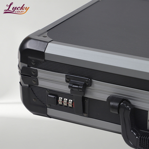 Valise de transport en aluminium avec mousse alvéolée pour outils, étui de protection rigide professionnel avec insert en mousse personnalisé - Product Image 6