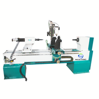 Tour à bois multifonctionnel CNC Mustang MT1530W avec moteur 4 kW et logiciel AutoCAD pour la fabrication de rampes d'escalier et de pieds de meubles