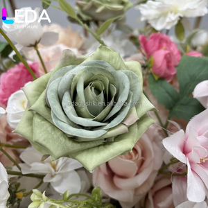 LEDA - Camino de Mesa de Flores Artificiales Vibrantes y Personalizadas, Arreglo de Rosas de Seda con Tacto Real para Decoración de Eventos, Fiestas y Bodas - Product Image 2