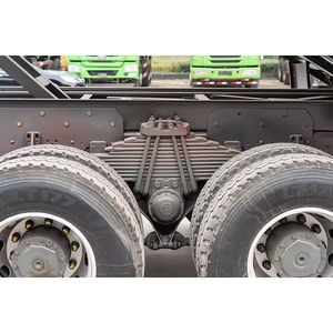 Camión Volquete Howo 8x4 de 10 Ruedas, Euro 2, Diésel, Nuevo, con Volquete Lateral - Product Image 6