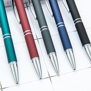 Bút xoay đa năng kim loại thiết kế mới, khắc laser logo tùy chỉnh, bán buôn - Product Image 3