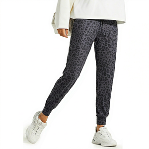 Pantalon de survêtement unisexe de luxe en molleton de coton, coupe décontractée, style streetwear, service d'échantillons direct usine disponible dès aujourd'hui - Product Image 1