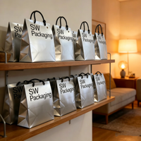 Individuelle Logo-Silberpapiertüten Reflektierende Glänzende Einkaufstaschen mit Griff für Boutiquen und Lebensmittelgeschäfte