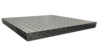 Table de soudage 3D D28 à calibrage de précision avec gabarits de mise en correspondance pour les travaux de fabrication métallique générale