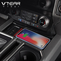 Chargeur sans fil QI pour voiture pour Ford F-150 SVT Raptor Accessoires Modification intérieure Plaque de charge rapide pour téléphone 15W 2021-2015