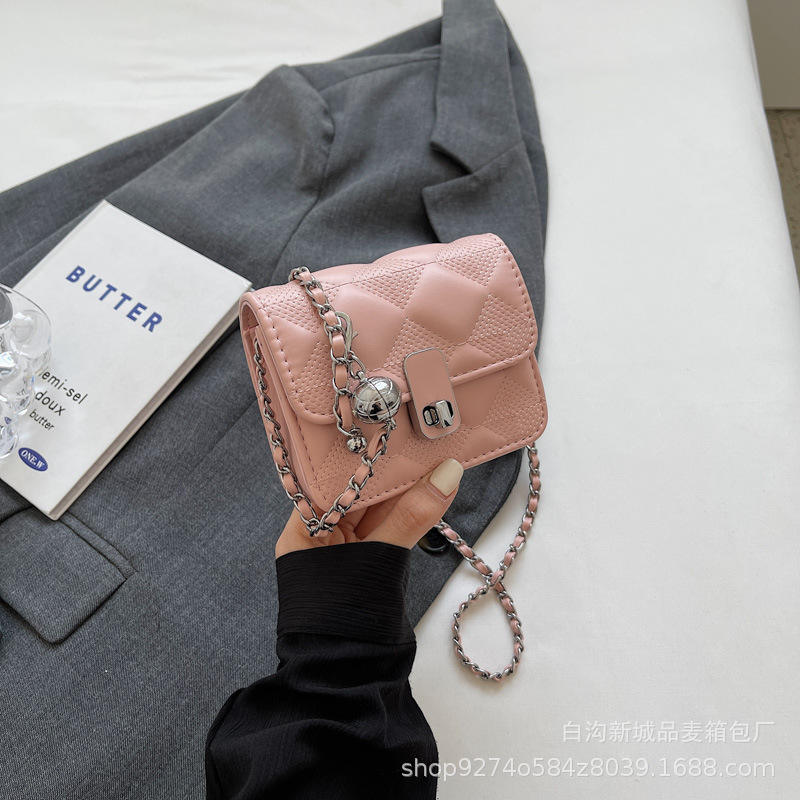 ขนาดเล็กสีชมพู