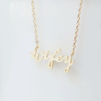 Rebaccas Cadeau de mariée Collier de mariage Collier Wifey Or rose Acier inoxydable Argent Haut de gamme Alliage de zinc Tendance Assurance commerciale