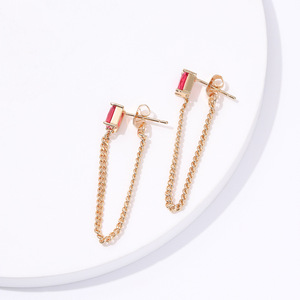 Orecchini a perno con catena e nappe in pietra rossa, stile minimalista, accessori moda da donna per l'uso quotidiano - Product Image 4
