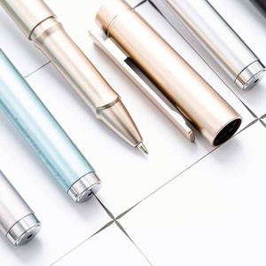 Nouveau design, stylo gel en plastique simple et tendance, lignes élégantes, papeterie fantaisie pour la promotion et les affaires - Product Image 3