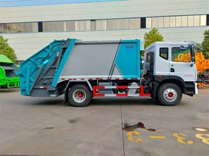 Camión de Reciclaje de Residuos Compactados con Gancho Elevador Dongfeng 4*2 de 10-14 Metros Cúbicos - Product Image 4