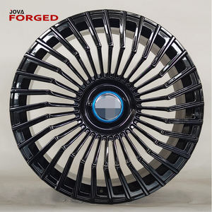 Tapas Flotantes JOVA en Negro Brillante, Tamaño Grande 24x12, Ruedas Forjadas 8x180 para Range Rover - Product Image 2