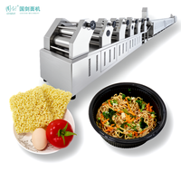 Koreaanse instant noodle kookmachine voor het maken van instant noodles