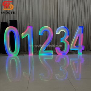 Nouveauté SMOOTH : Grandes lettres et chiffres LED RGB personnalisables en fer pour décoration de mariage et d'anniversaire - Product Image 1
